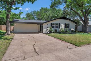 3710 Devonshire Court E, Irving, TX 75062