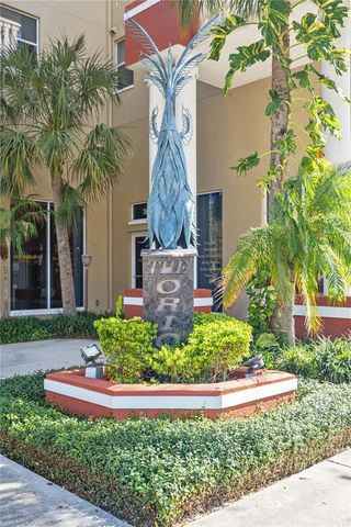 750 4TH AVENUE S 405D, St Petersburg, FL 33701