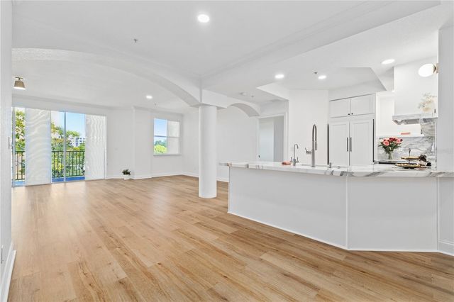 750 4TH AVENUE S 405D, St Petersburg, FL 33701