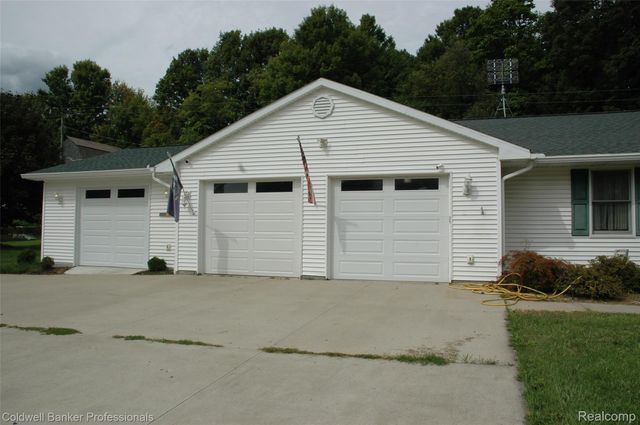 4633 Attica Road N, Attica Township, MI 48412