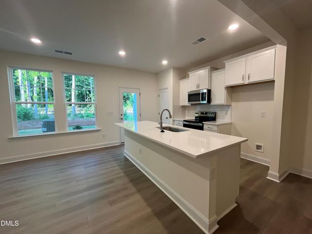1282 Hammond Drive, Mebane, NC 27302