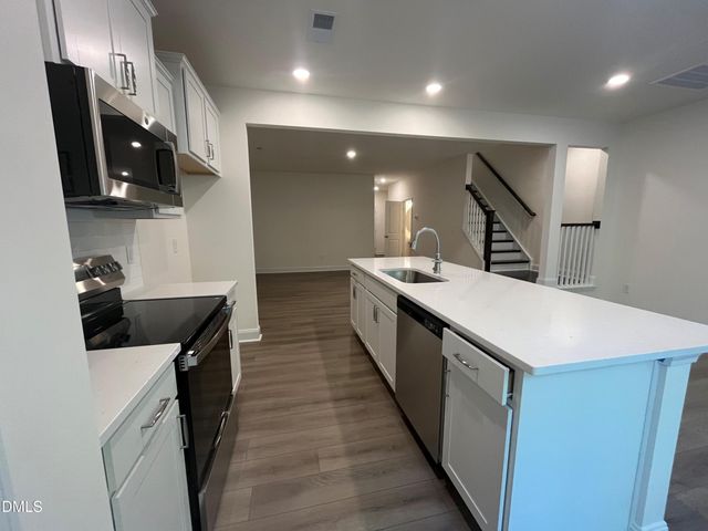 1282 Hammond Drive, Mebane, NC 27302