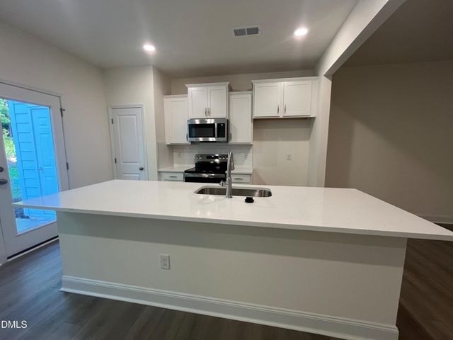 1282 Hammond Drive, Mebane, NC 27302