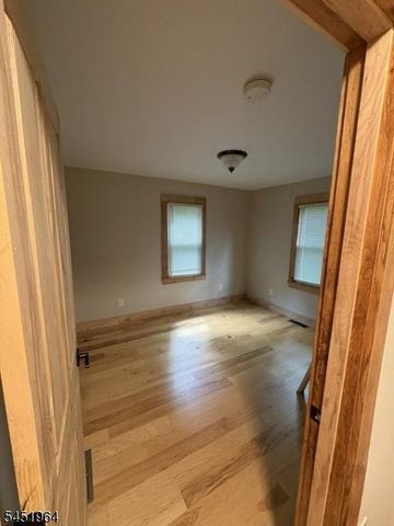 22 Hoffmans Crossing Rd, Lebanon Twp., NJ 07830