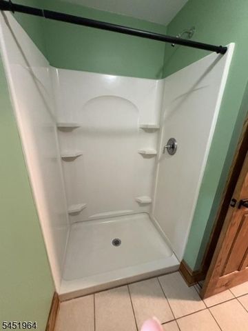 22 Hoffmans Crossing Rd, Lebanon Twp., NJ 07830