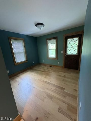 22 Hoffmans Crossing Rd, Lebanon Twp., NJ 07830
