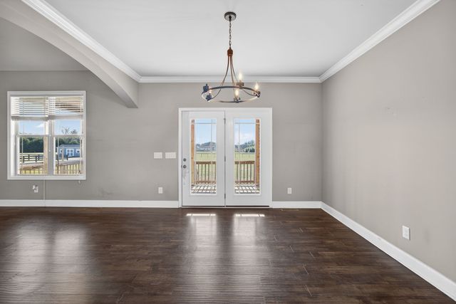 1347 Neil Rd, Chapel Hill, TN 37034