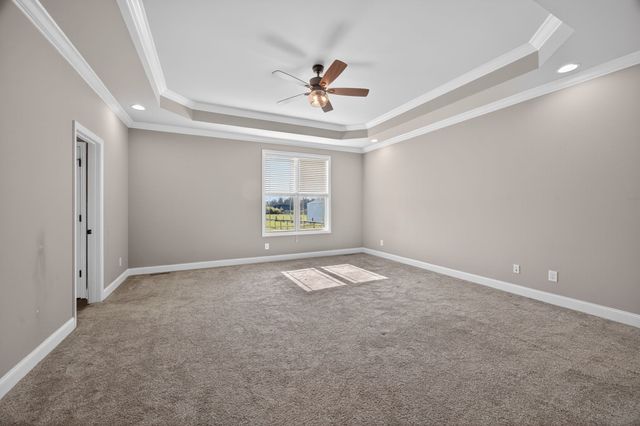 1347 Neil Rd, Chapel Hill, TN 37034