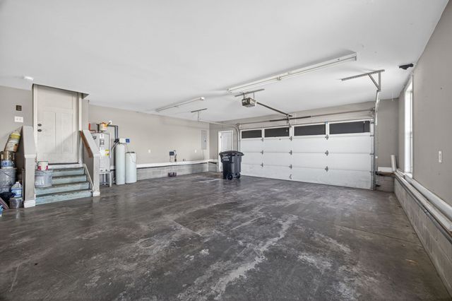 1347 Neil Rd, Chapel Hill, TN 37034