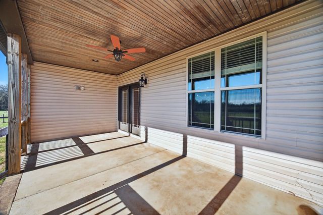 1347 Neil Rd, Chapel Hill, TN 37034