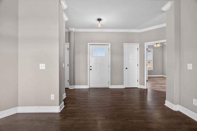 1347 Neil Rd, Chapel Hill, TN 37034