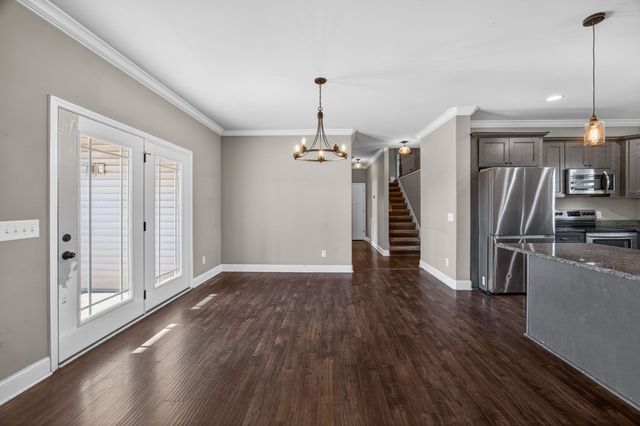 1347 Neil Rd, Chapel Hill, TN 37034