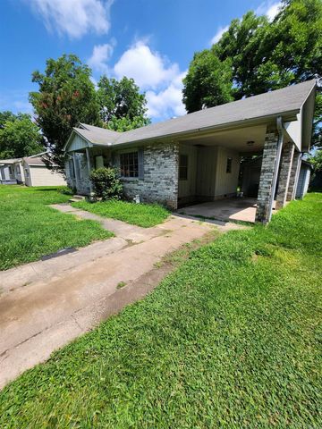 5 Neal Place, North Little Rock, AR 72217