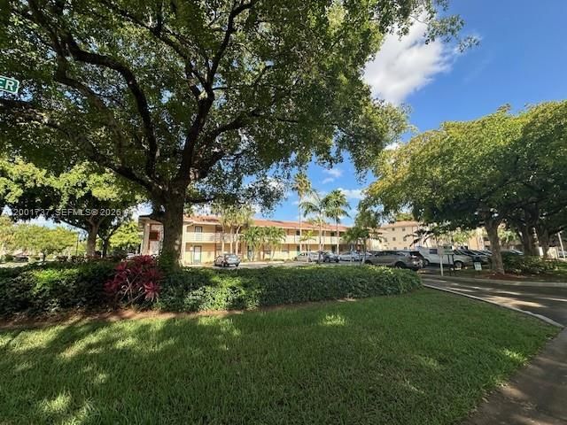 3261 NW 103rd Ter 102-D, Coral Springs, FL 33065