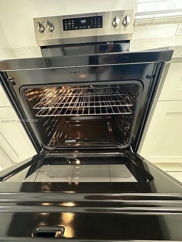 3261 NW 103rd Ter 102-D, Coral Springs, FL 33065