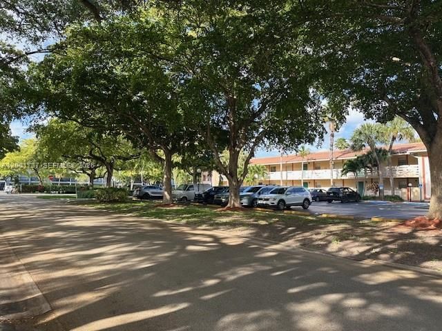 3261 NW 103rd Ter 102-D, Coral Springs, FL 33065