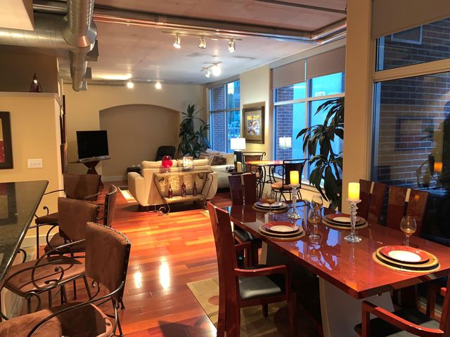 1901 Post Oak Boulevard 302, Houston, TX 77056