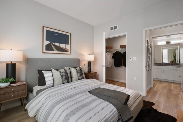 260 Brooklyn Basin Way 526, Oakland, CA 94606