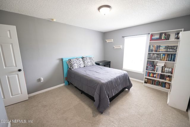 3284 TALISMAN Drive, Middleburg, FL 32068