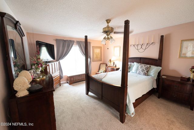 3284 TALISMAN Drive, Middleburg, FL 32068