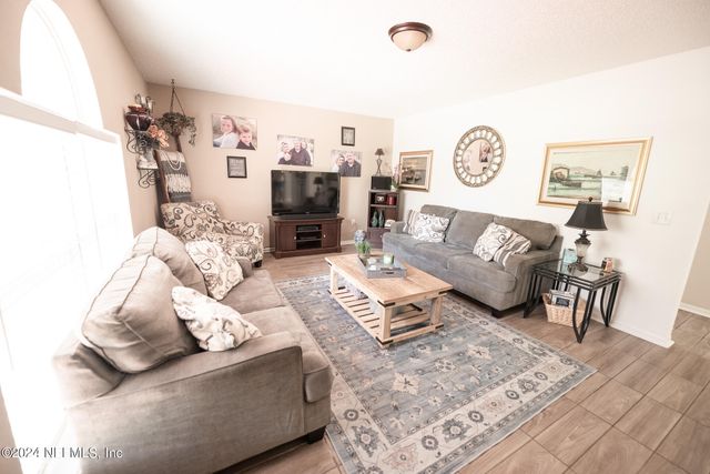 3284 TALISMAN Drive, Middleburg, FL 32068