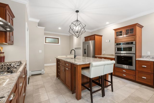22 MILLS FALLS Road, Barrington, NH 03825