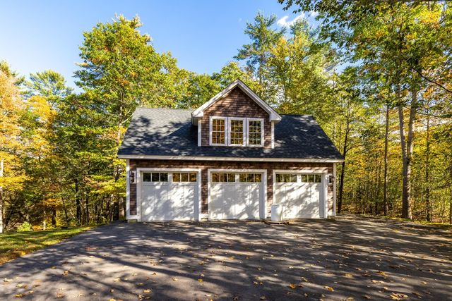 22 MILLS FALLS Road, Barrington, NH 03825