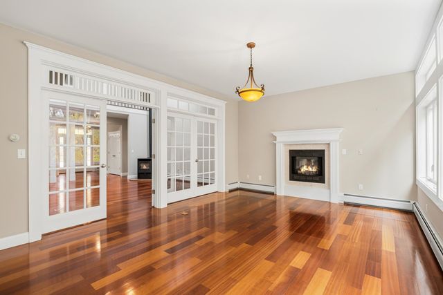 22 MILLS FALLS Road, Barrington, NH 03825