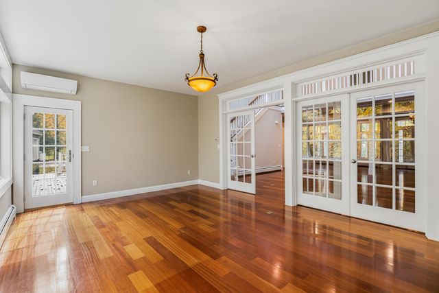22 MILLS FALLS Road, Barrington, NH 03825