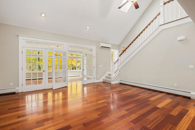 22 MILLS FALLS Road, Barrington, NH 03825