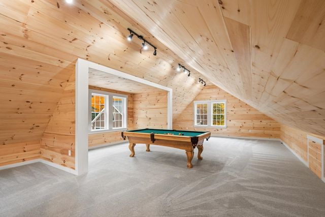 22 MILLS FALLS Road, Barrington, NH 03825