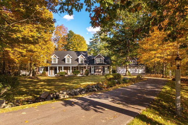 22 MILLS FALLS Road, Barrington, NH 03825