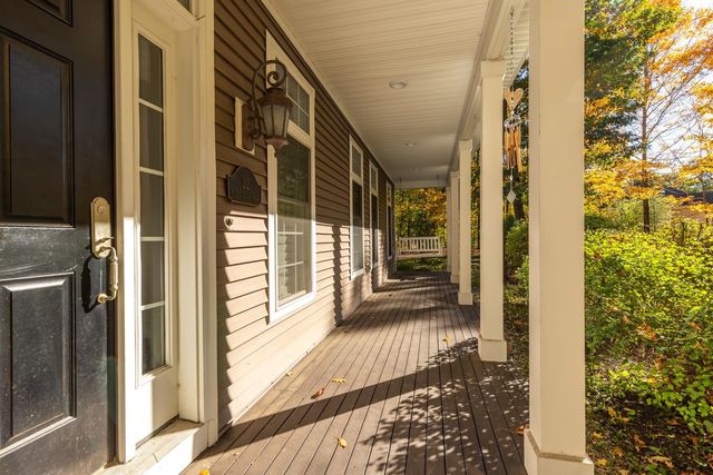 22 MILLS FALLS Road, Barrington, NH 03825