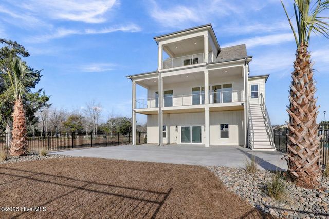 828 Lake Willow Way, Holly Ridge, NC 28445