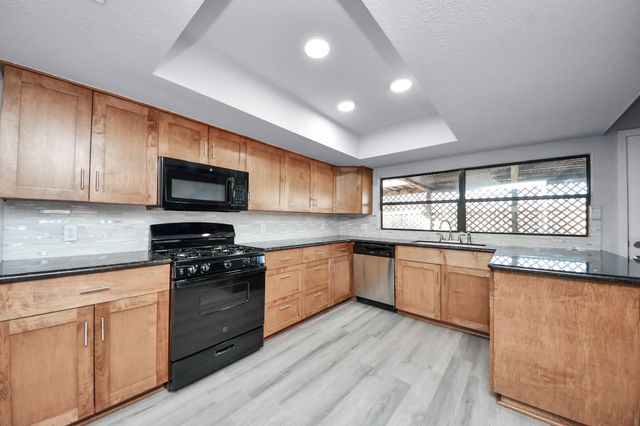 3019 Quail Valley East Drive, Missouri City, TX 77489