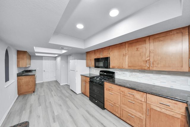 3019 Quail Valley East Drive, Missouri City, TX 77489