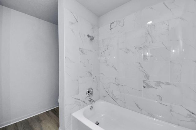 3019 Quail Valley East Drive, Missouri City, TX 77489