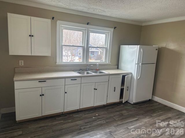 1323 7th Street, Statesville, NC 28677