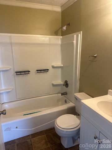 1323 7th Street, Statesville, NC 28677