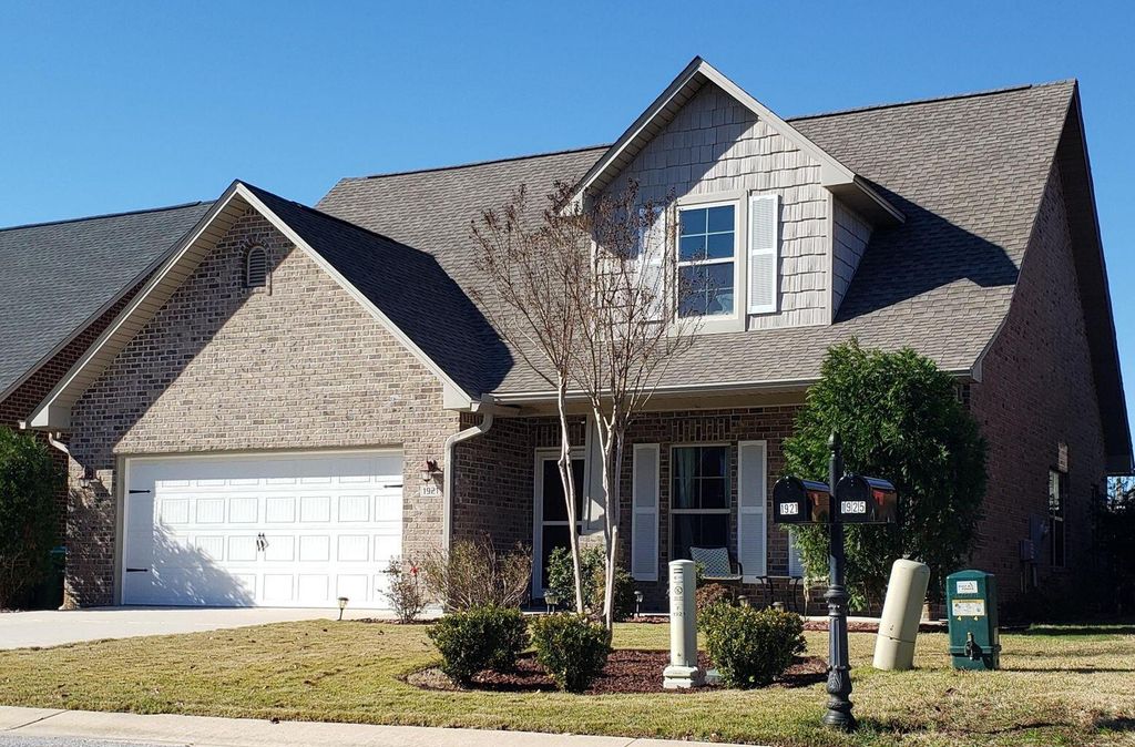 1921 Mooring Drive, Navarre, FL 32566