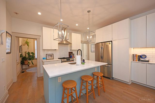 1921 Vine Street, Cincinnati, OH 45202