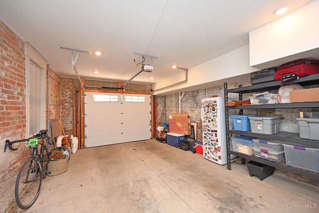 1921 Vine Street, Cincinnati, OH 45202