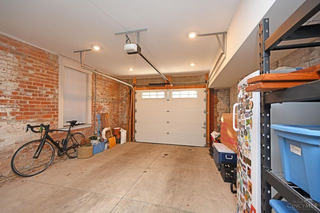 1921 Vine Street, Cincinnati, OH 45202
