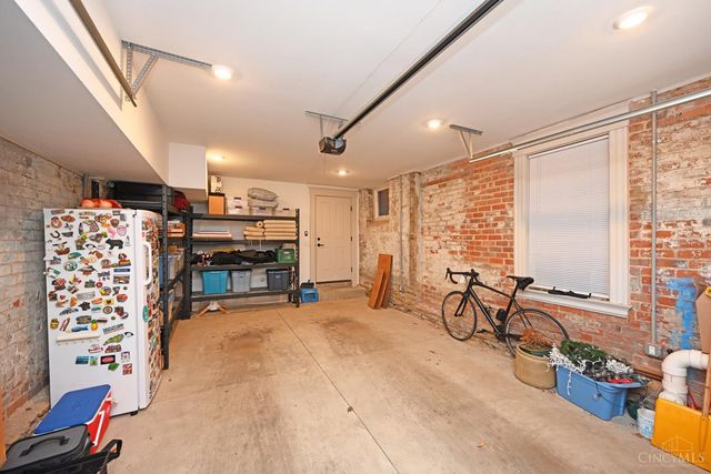 1921 Vine Street, Cincinnati, OH 45202