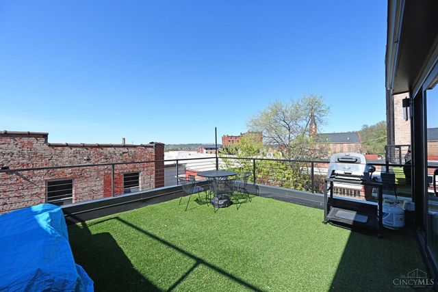 1921 Vine Street, Cincinnati, OH 45202