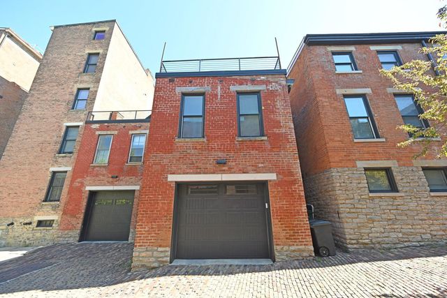 1921 Vine Street, Cincinnati, OH 45202