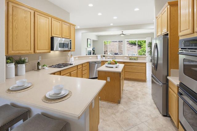1781 Blackbird Ln, Lincoln, CA 95648