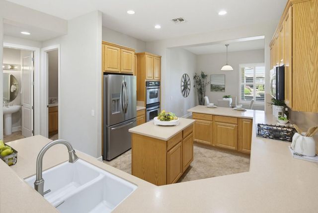 1781 Blackbird Ln, Lincoln, CA 95648