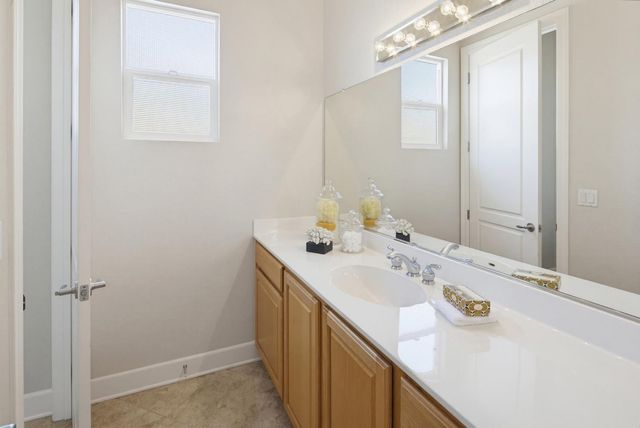 1781 Blackbird Ln, Lincoln, CA 95648