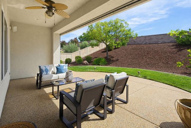 1781 Blackbird Ln, Lincoln, CA 95648